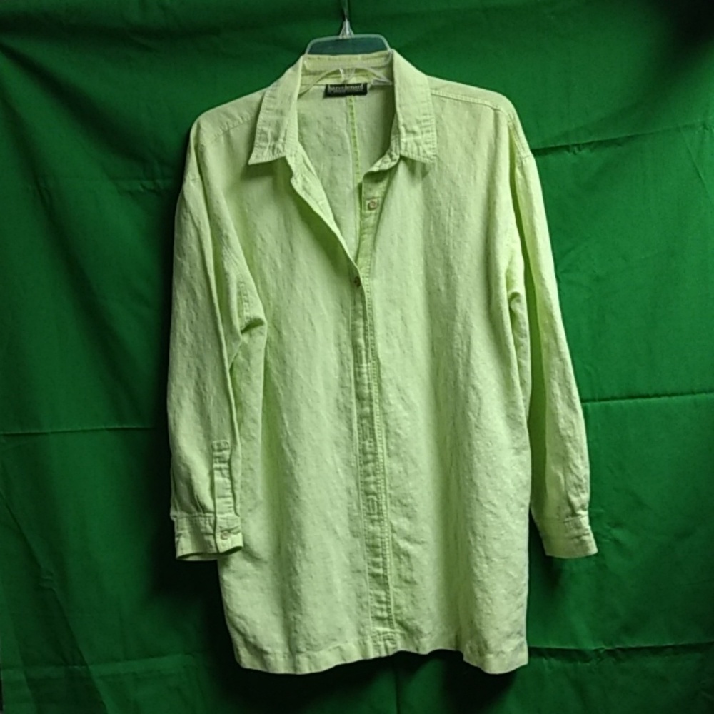 Long sleeve button up shirt